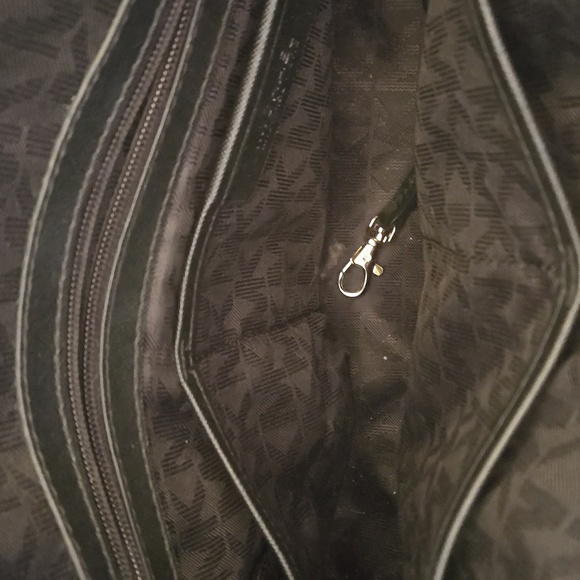 Michael Kors Purse - Picture 5 of 11